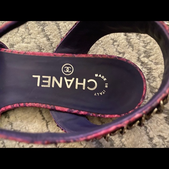 CHANEL sandals size 38 - gorgeous detail! - Picture 4 of 5